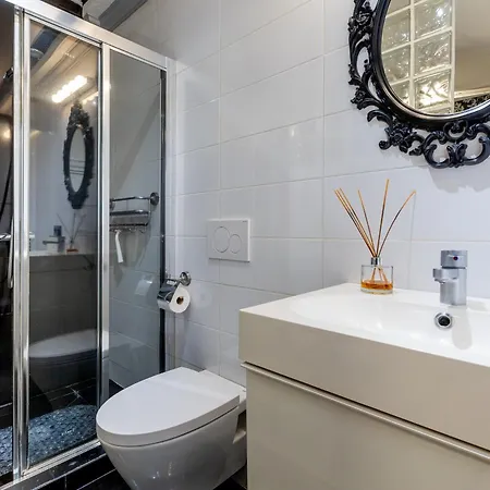 Beachfront Bliss - Tenerife Royal Gardens Lejlighed *