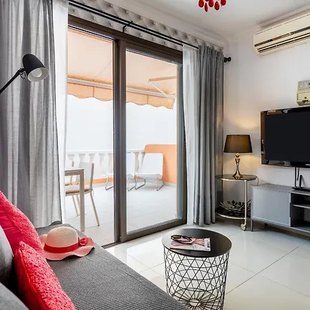 Beachfront Bliss - Tenerife Royal Gardens Apartment *