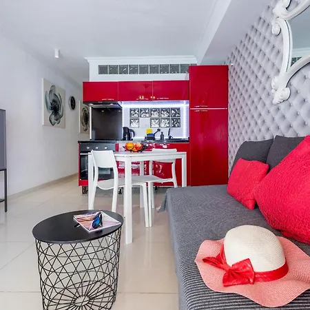 Apartment Beachfront Bliss - Tenerife Royal Gardens