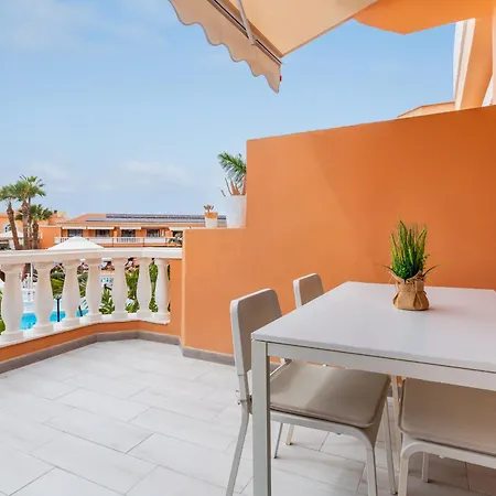 Beachfront Bliss - Tenerife Royal Gardens Apartment Playa de las Americas (Tenerife)