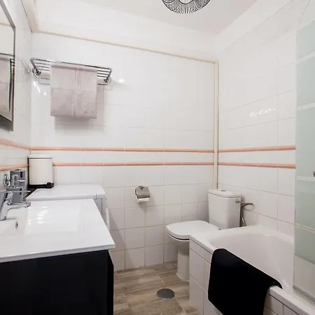 Apartment Beachfront Bliss - Tenerife Royal Gardens Playa de las Americas (Tenerife)