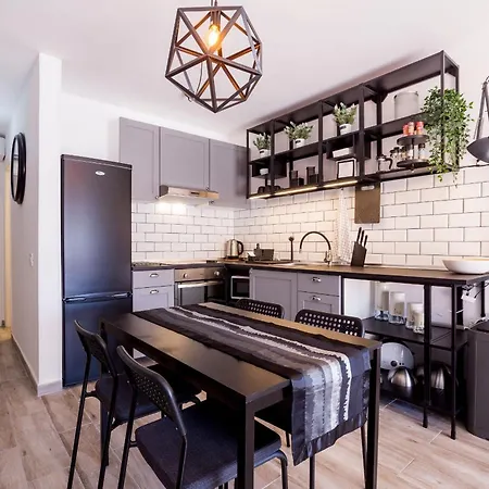 Beachfront Bliss - Tenerife Royal Gardens *