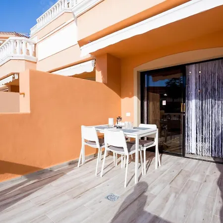 Beachfront Bliss - Tenerife Royal Gardens Lejlighed *