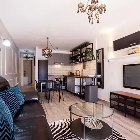 Beachfront Bliss - Tenerife Royal Gardens Apartment