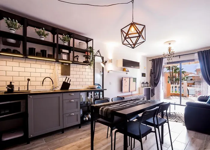 Beachfront Bliss - Tenerife Royal Gardens *