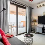 Beachfront Bliss - Tenerife Royal Gardens Lejlighed *