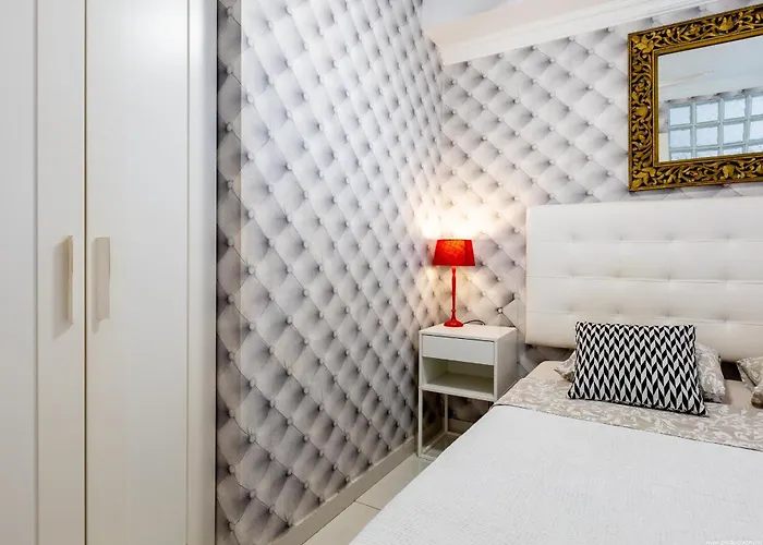 Apartment Beachfront Bliss - Tenerife Royal Gardens Playa de las Americas (Tenerife)