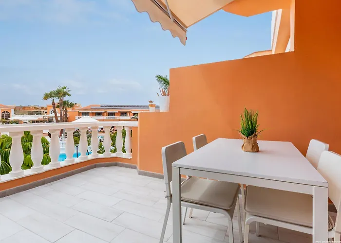 Beachfront Bliss - Tenerife Royal Gardens Apartment Playa de las Americas (Tenerife)