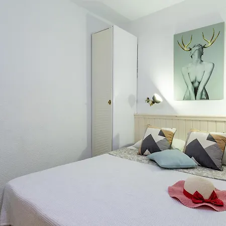 Апартаменты Beachfront Bliss - Tenerife Royal Gardens Плая-де-лас-Америкас