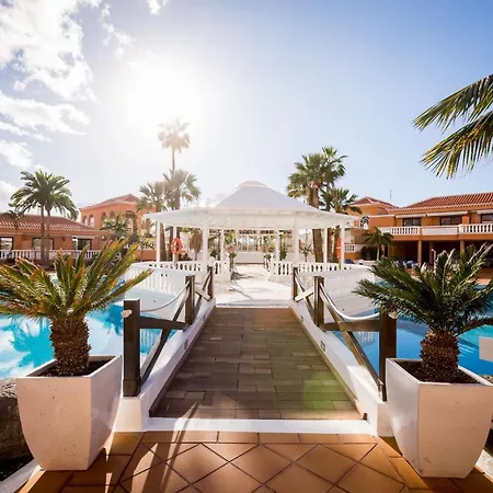 Апартаменты Beachfront Bliss - Tenerife Royal Gardens