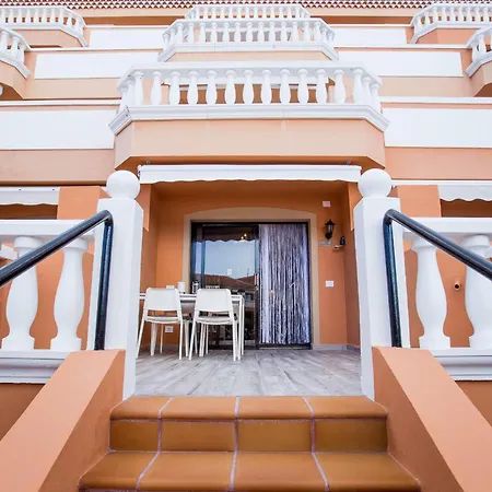 Beachfront Bliss - Tenerife Royal Gardens Плая-де-лас-Америкас