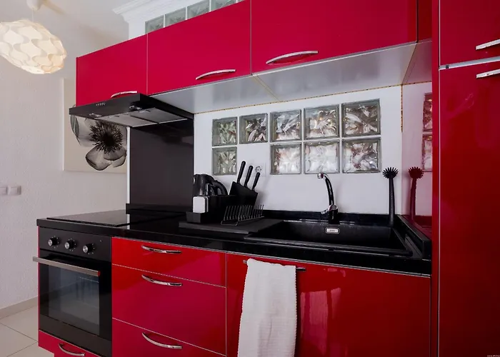 Beachfront Bliss - Tenerife Royal Gardens Apartment *