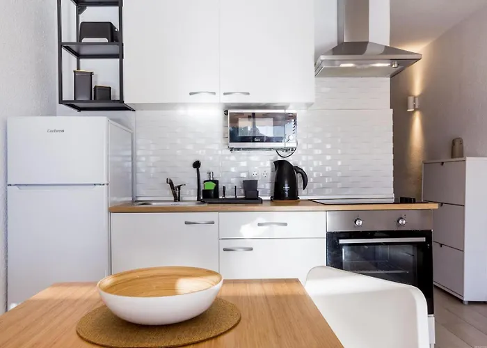 Beachfront Bliss - Tenerife Royal Gardens Apartment